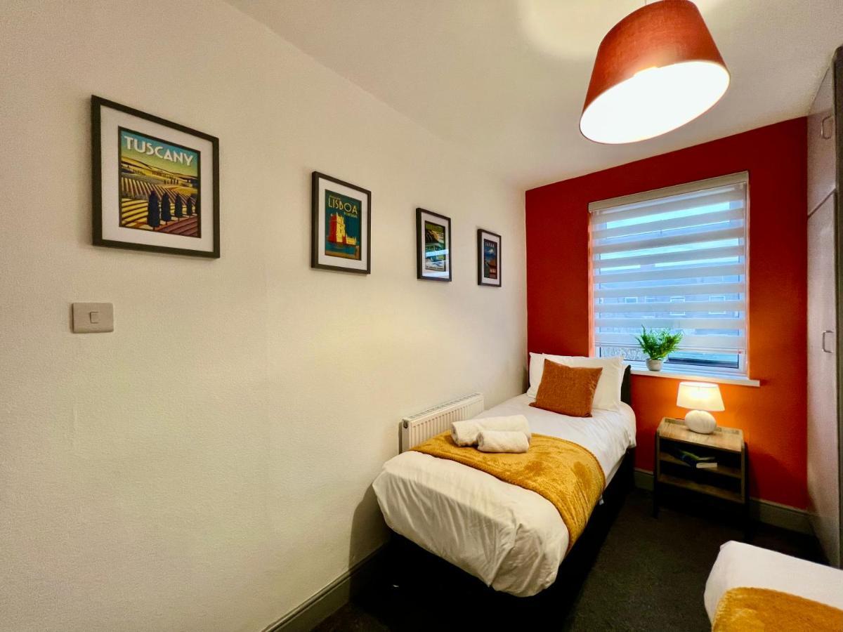 Daubney House - Great For Contractors Or Family Holidays คลีทอร์ปส์ ภายนอก รูปภาพ